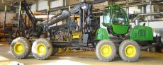 42467 John Deere 1110E Forstmaschine