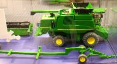 4254 John Deere T670i Mhdrescher