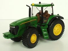 15525 John Deere 7920