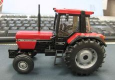 42793 Case IH International 1056 XL ohne Allrad 2WD   Britains