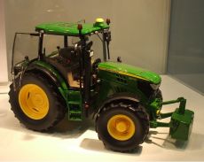 77318 John Deere 6125R  Traktor