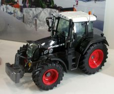 4890 Fendt 718 Vario 1. Generation in schwarz / black Edition