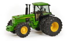 7633 John Deere 4850 mit Zwillingsreifen