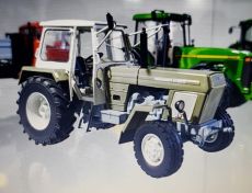 7683 Fortschritt ZT 300 D in gr�n