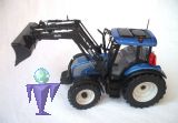 2635 Valtra C Serie in blau mit Frontlader