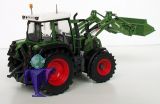 2782 Fendt 415 Vario mit Frontlader und Schaufel