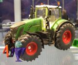 3279 Fendt 939 Vario    Traktor Siku