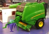 42784 John Deere 990 Rundballenpresse    Britains