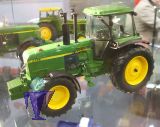 7646 John Deere 4755