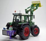 1064 Fendt Favorit 510C mit Frontlader und Gabel