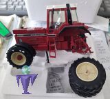 7808 International IH 1455 XL mit Zwillingsreifen